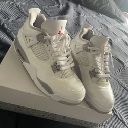 Jordan 4 Retro 