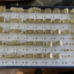 women and mens gold rings