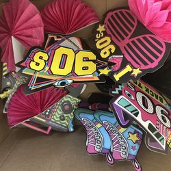 90’s Decorations & Props 