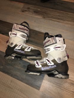 Salomon ski boots for Girls
