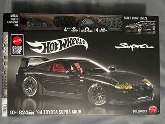 Hot Wheels Mattel Brick Shop '94 Toyota Supra MKIV Building Set