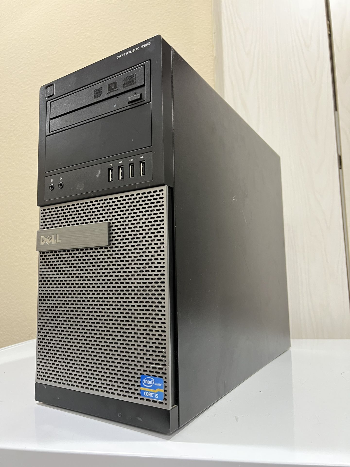 Dell Optiplex 790 Mini Tower / i5 / 8GB RAM / 128GB SSD