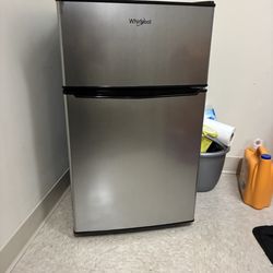 Whirlpool Mini Fridge