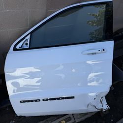 2011 2012 2013 2014 2015 2016 2017 2018 2019 2020 2021 Jeep Grand Cherokee Front Left Door Driver Side Parts 