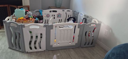 Gray white foldable play pen
