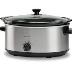 1.5 QUART  TRAVEL  CROCKPOT.  NICE AND PORTABLE 