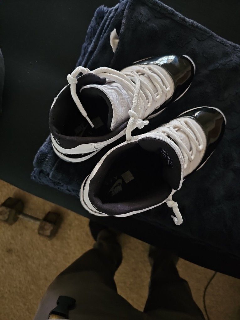 Jordan 11 Concords. 2018 Size 11