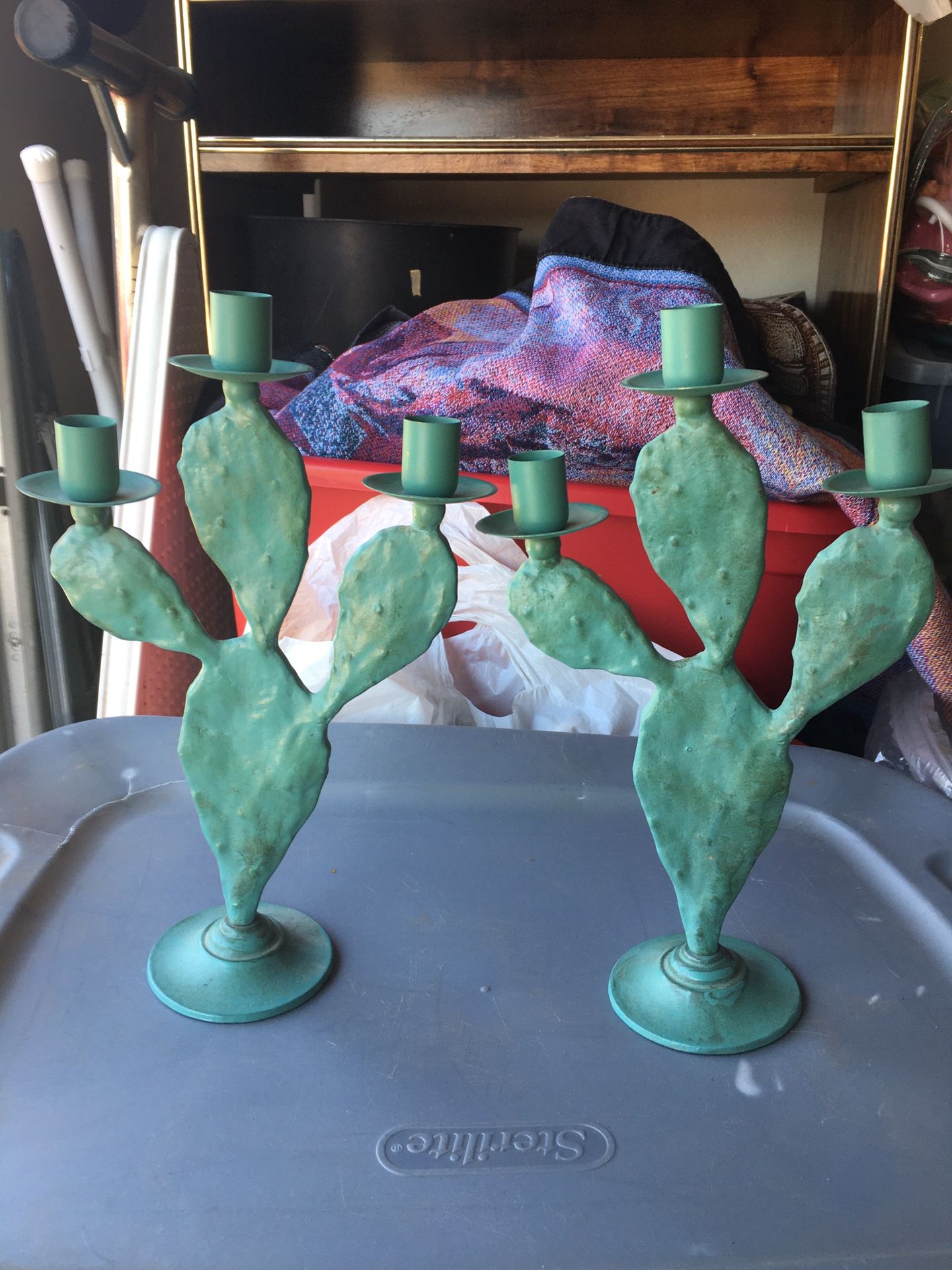 Candle holder