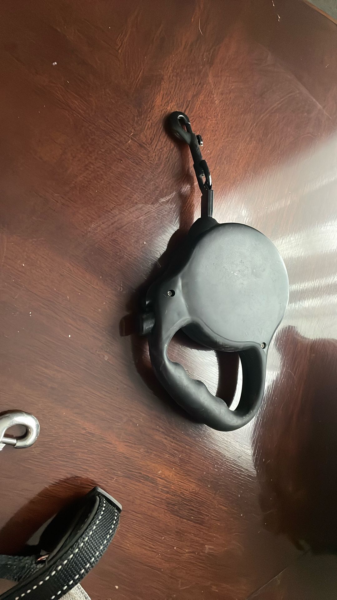 2 Used Retractable Dog Leashes 1 Dog Harness