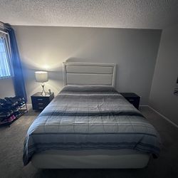 Custom Queen Platform Bed