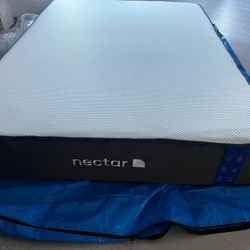 The Nectar Mattress, Queen, Like New, Perfect Condition