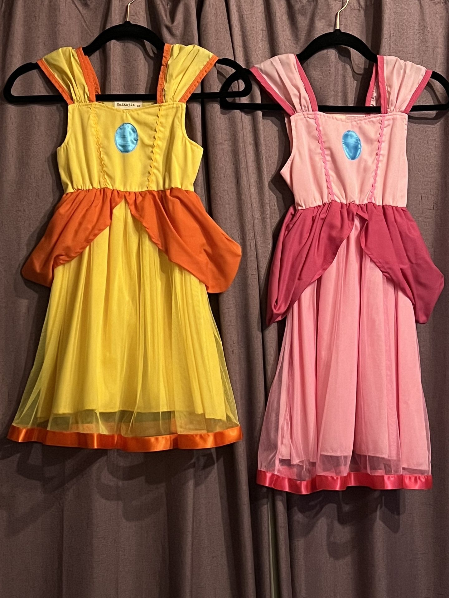 Mario Party! Princess Peach & Daisy Dresses (2 Total)