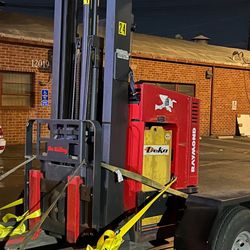 Raymond EASI TT30 Stand - Up  Forklift 