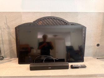 Samsung 42” TV with Wall Mount and Soundbar