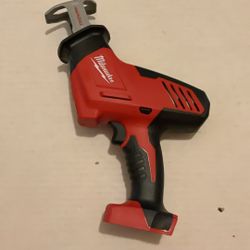 Brand New Milwaukee M18 HACKZALL Reciprocating Saw.     100 Firm on Price.      100 Firme en Precio.