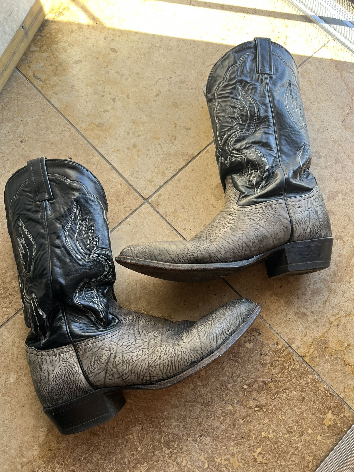 tony lama cowboy boots size 10.5-11