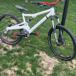 26 Inch Medium Full Suspension Kannondale Derailer Is Messed Up And Flat Front Tire 