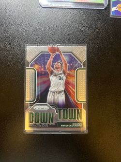 GIANNIS ANTETOKOUMPO DOWNTOWN
