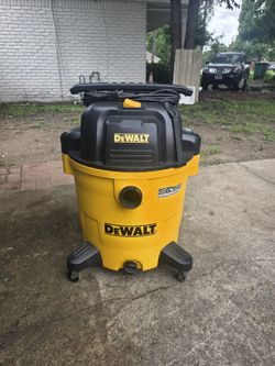 Dewalt vacuum