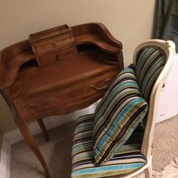 Computer writing desk antique nicely restored 