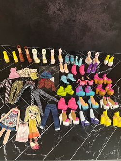 Bratz clothes and bratz shoes