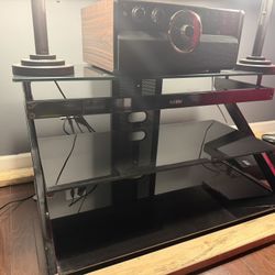 Maxim TV Z Frame Stand