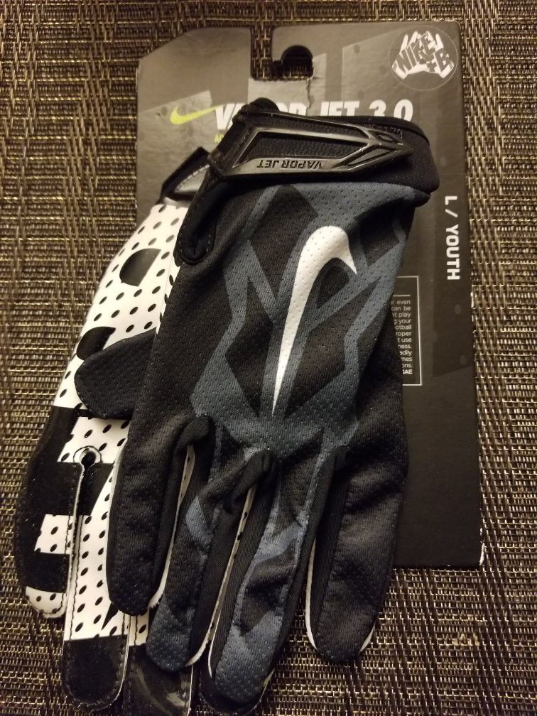 BRAND New Nike Vapor Jet Black Football Gloves Youth Kids Medium, Large