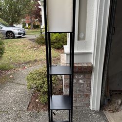 Shelf floor lamp