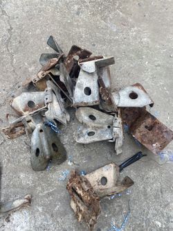 Concrete Form Brackets/ Metal Stake Saddles