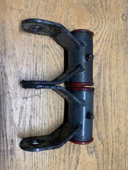Maxtrac drop shackles