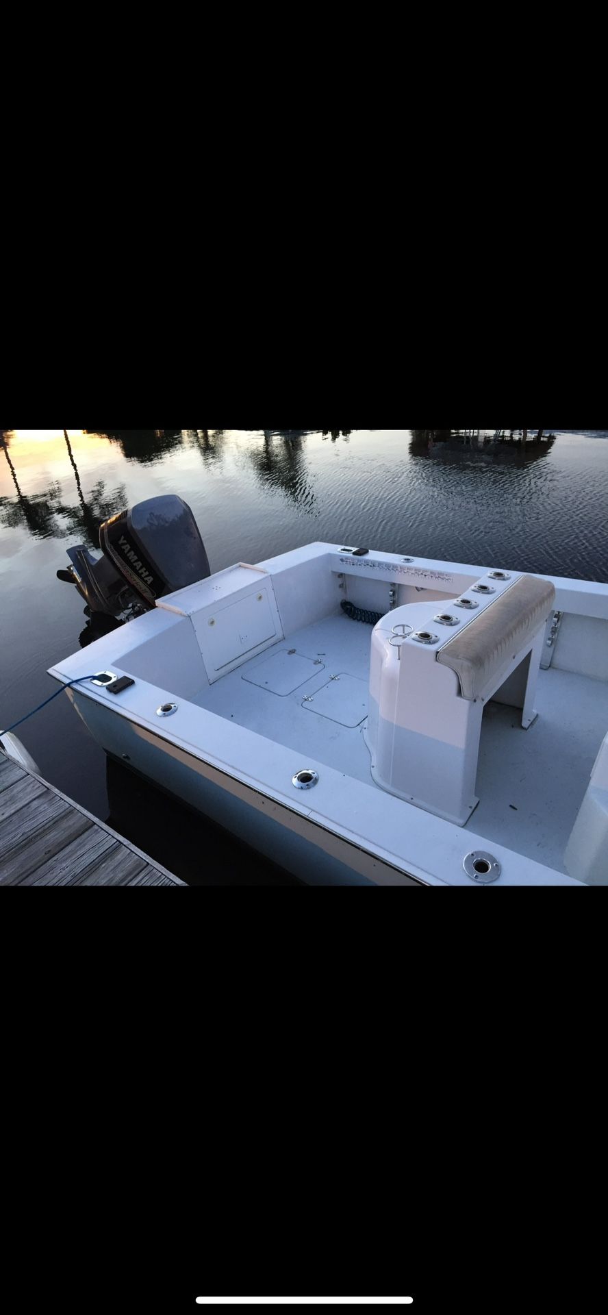 Livewell Leaning Post