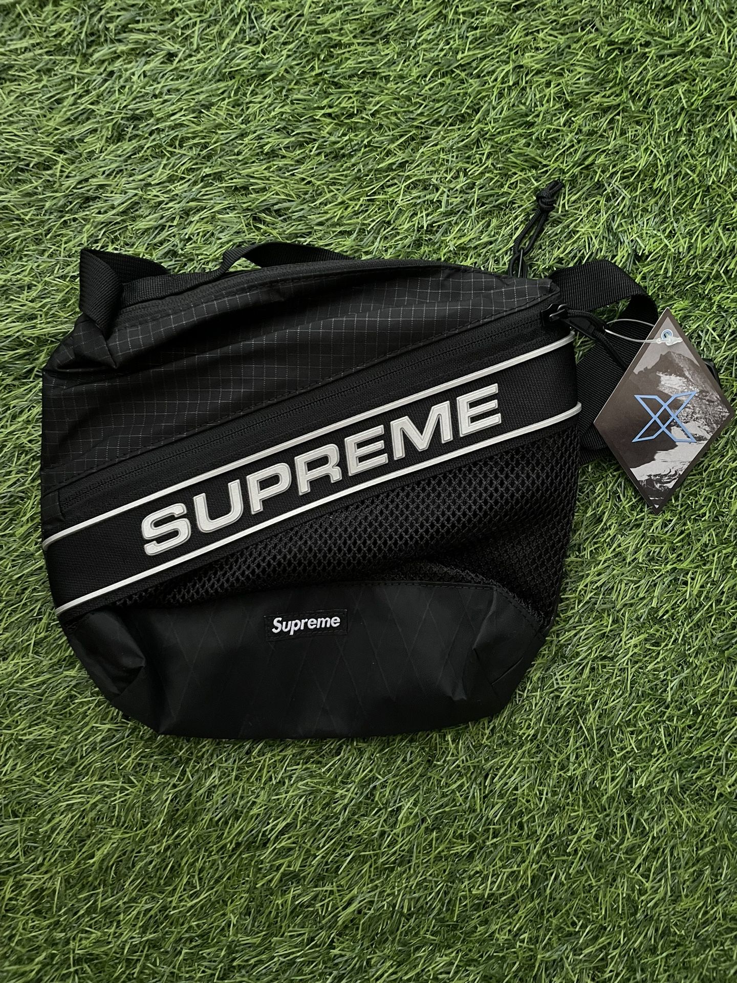 Supreme FW23 Logo Shoulder Bag Black