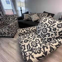 Sofa Queen Sleeper & 2  matching  Accent Chairs 