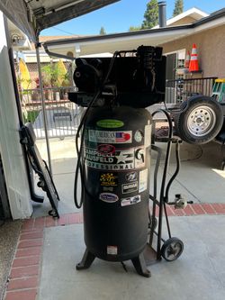 Upright compressor 60 gallon