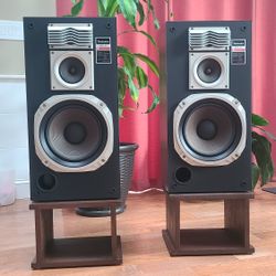 Technics SB-L55 loudspeakers on custom-made stands
