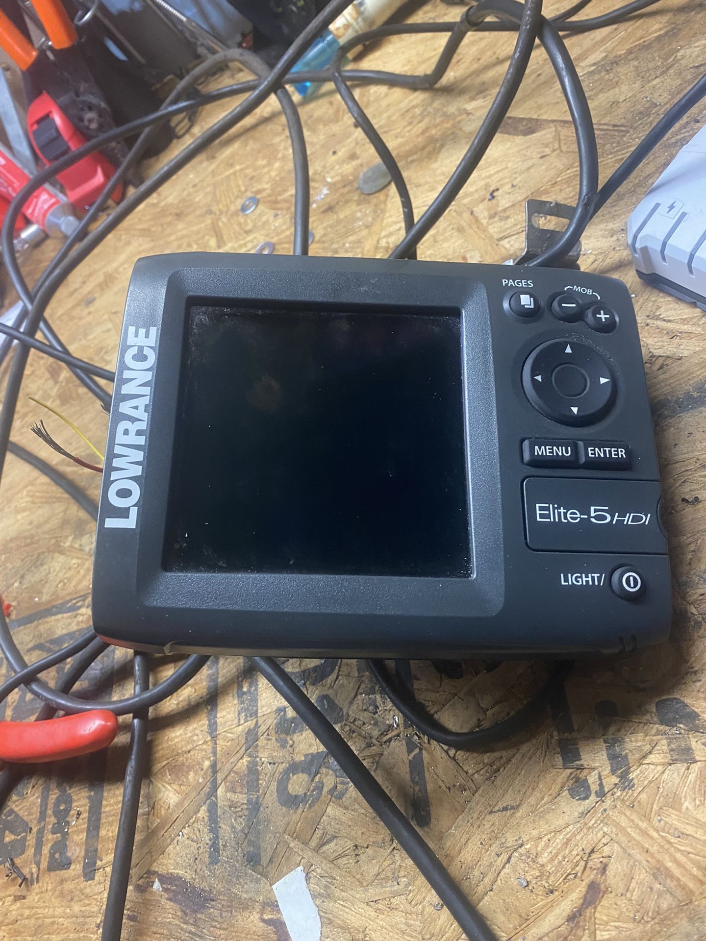Lowrance Fish Finder