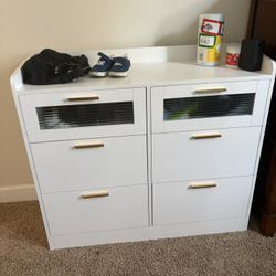 White 6 Drawer Dresser