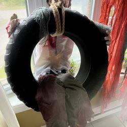 Halloween Animated  Man With Tire