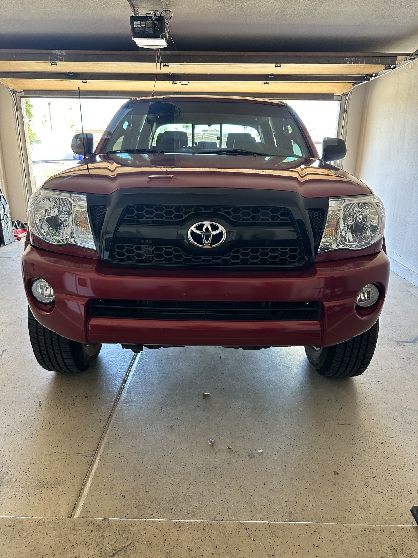 Toyota Tacoma 4wd 4x4 for Sale in Phoenix, AZ - OfferUp
