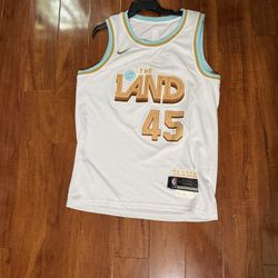 Donovan Mitchell Jersey