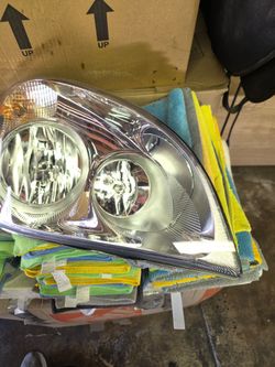 2008-2017 Freightliner Cascadia passenger headlight