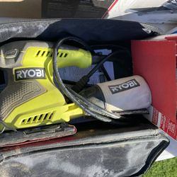 Ryobi - 2 Amp Corded 1/4 Sheet Sander