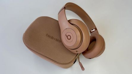 Beats By Dre Beats Studio Pro x Kim Collection Dune  Color 