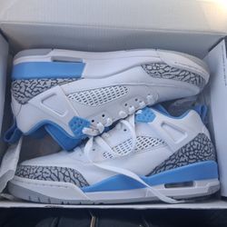 Brand NEW SPIZIKE LOW   SIZE 8