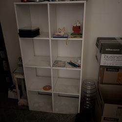 White 8 Cube Organizer 4*2
