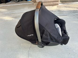 Nuna Pipa Infant Car Seat and base