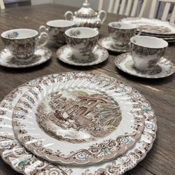 Heritage Hall Tea Set
