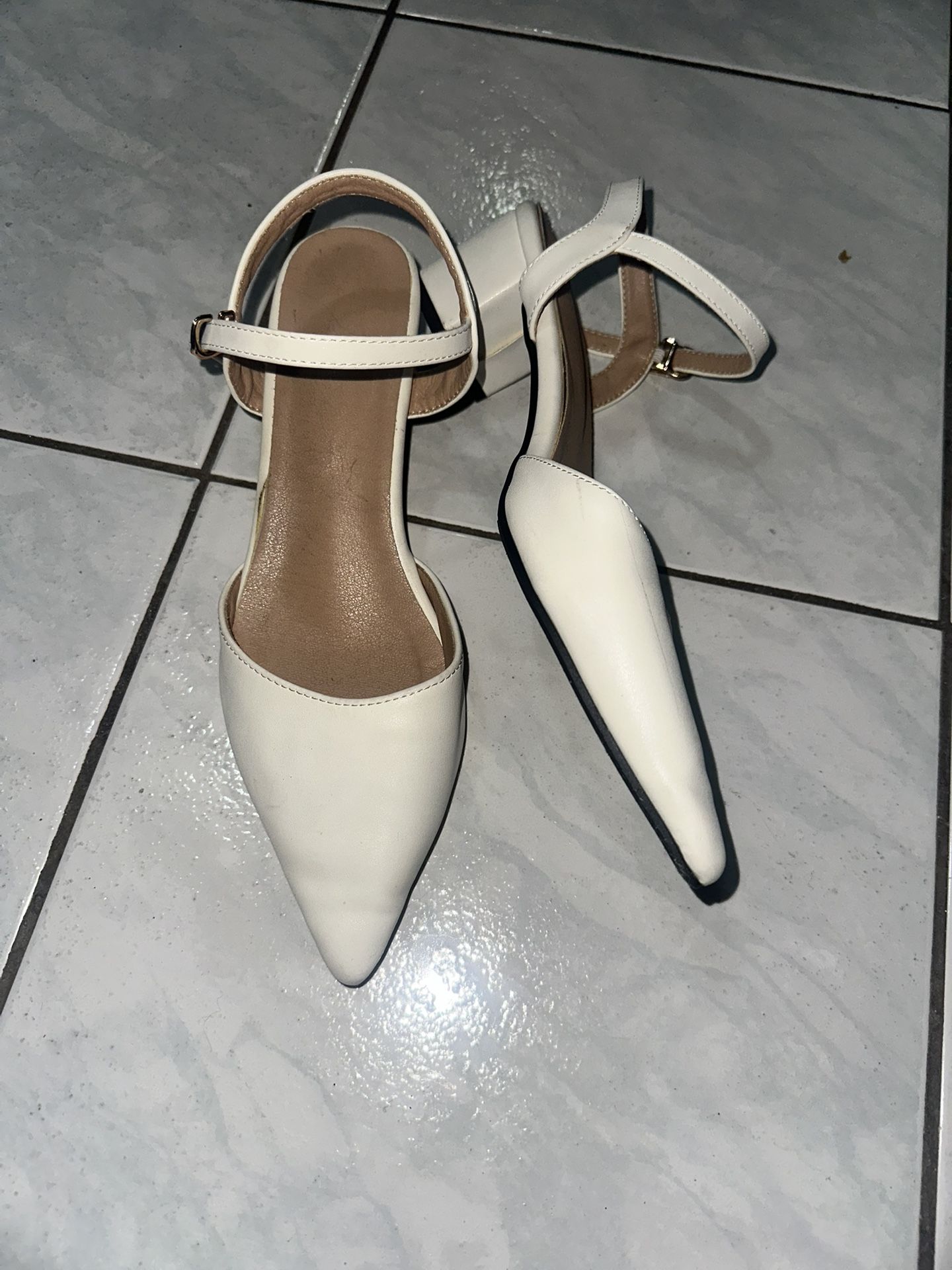 Beige Heel