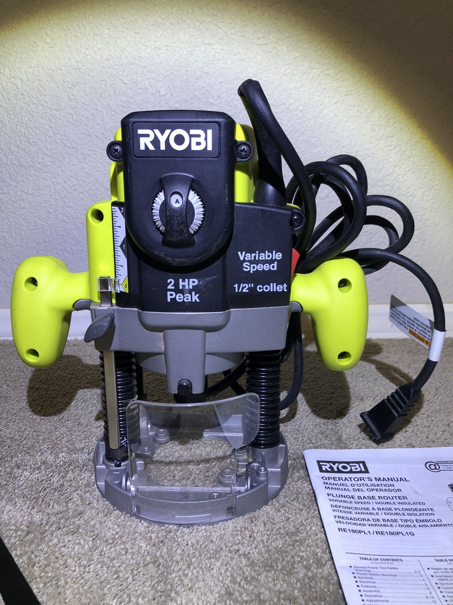 Router - RYOBI