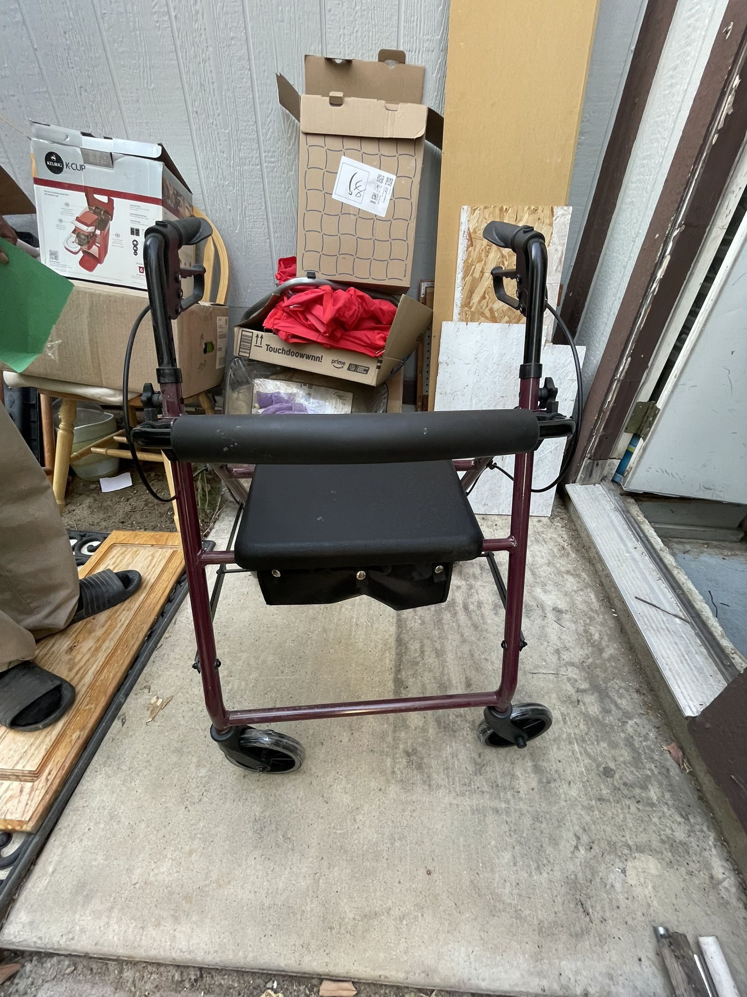 Walker With Wheels